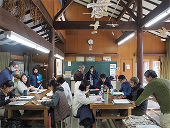 フィールドでの講習のようす